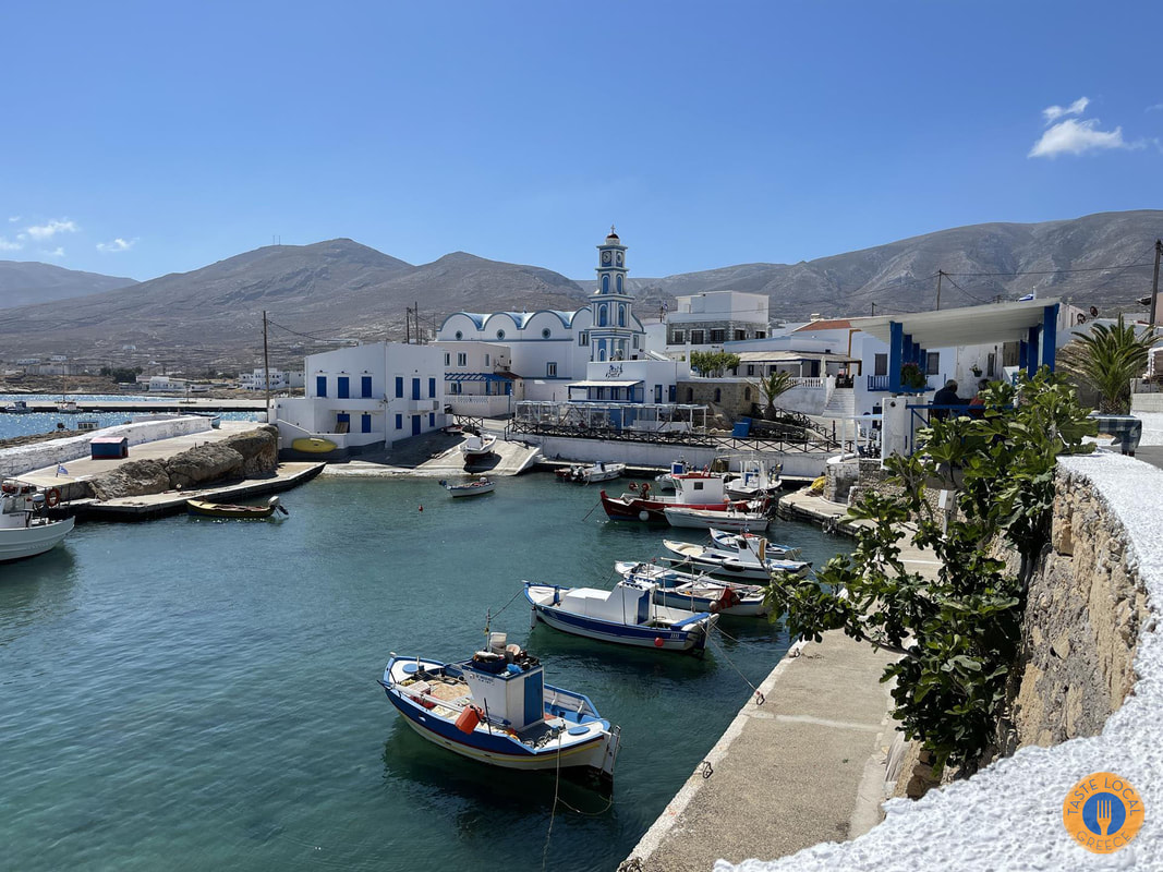 Η μπούκα το μικρό γραφικό λιμανάκι
