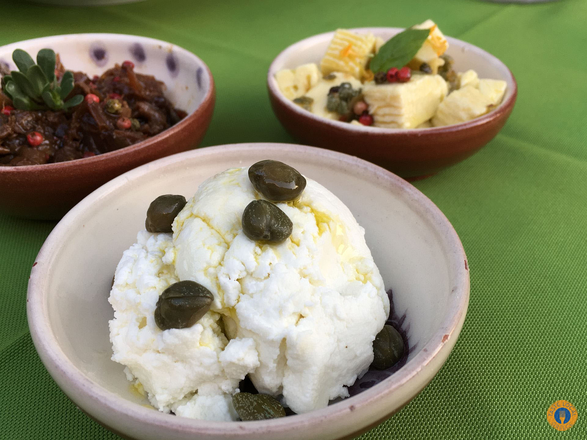 ξινομυζήθρα και μανούρα Σίφνου