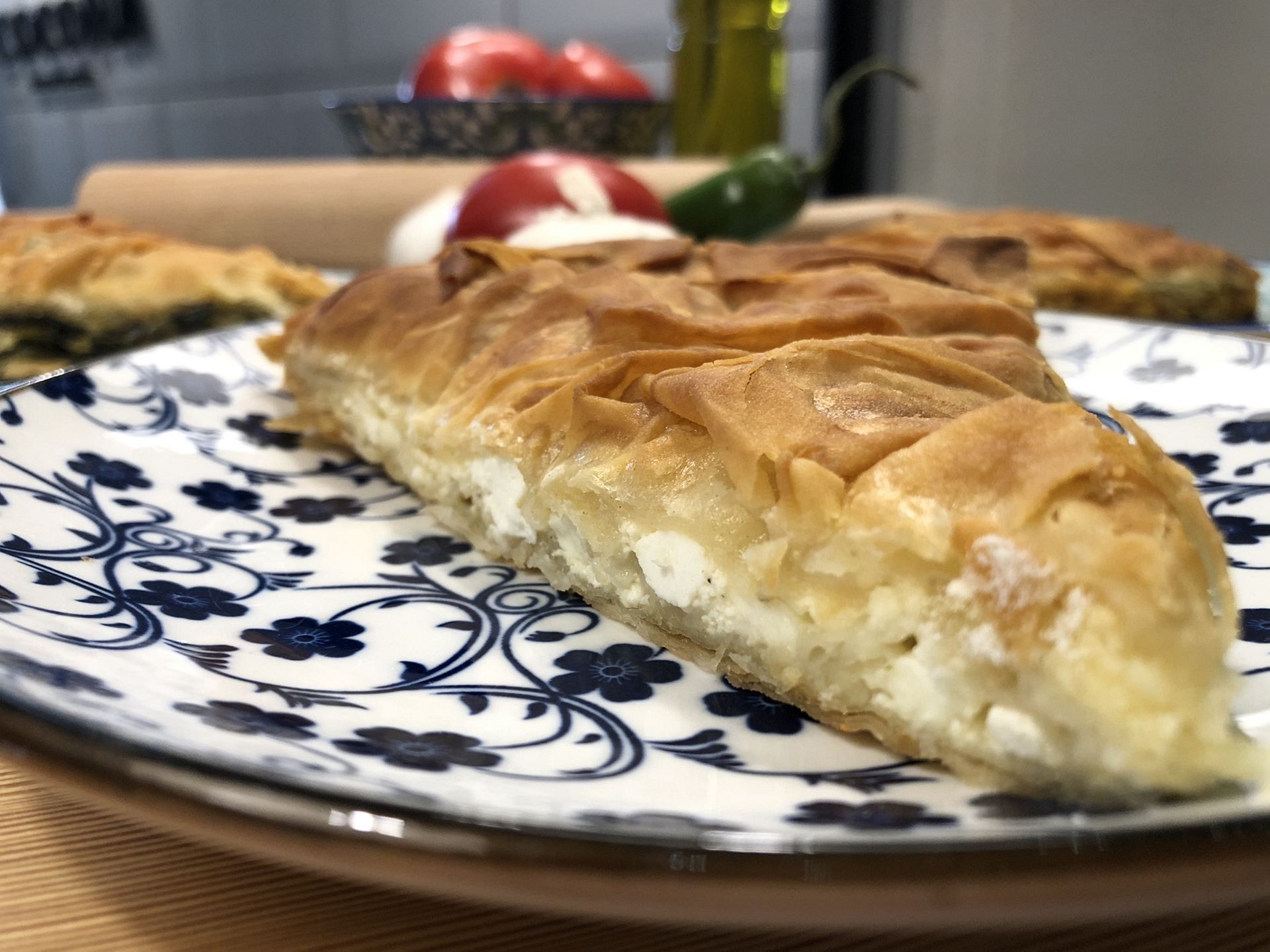 τυρόπιτα χειροποίητη