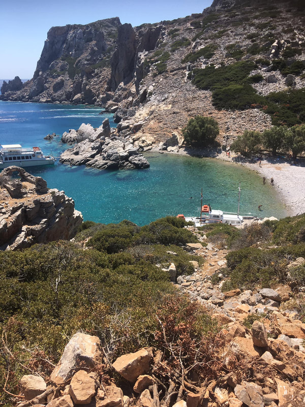 Βόλτα από την θάλασσα με καραβάκι στην Σαρία