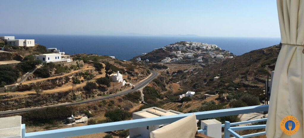 Θέα από το Μαρώ προς το Κάστρο