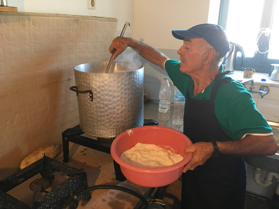 Ο μάγειρας Χρήστος Γεωργούλης ξαφρίζει τα ρεβύθια