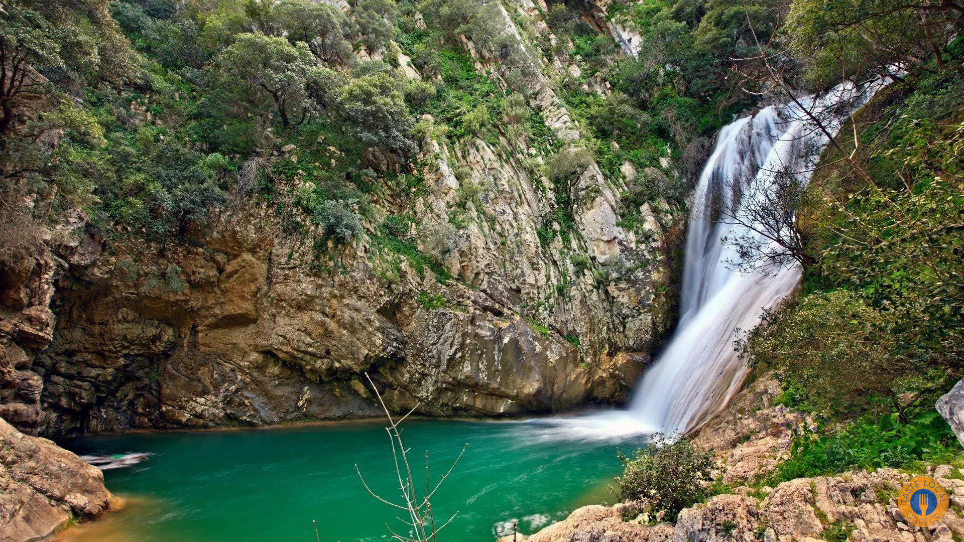 Ο καταρράκτης στο Πολυλίμνιο