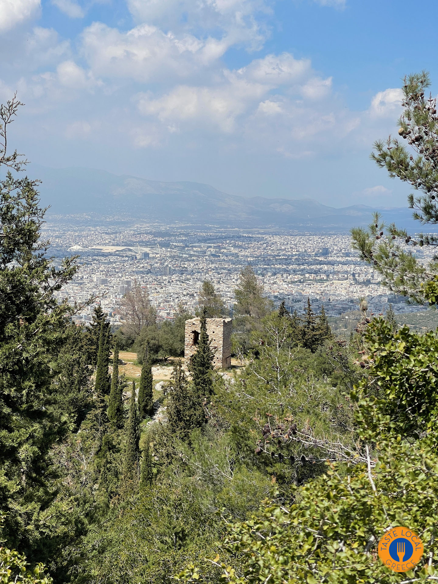 Ο πύργος Κούλα στον Υμηττό το βουνό των Αθηναίων