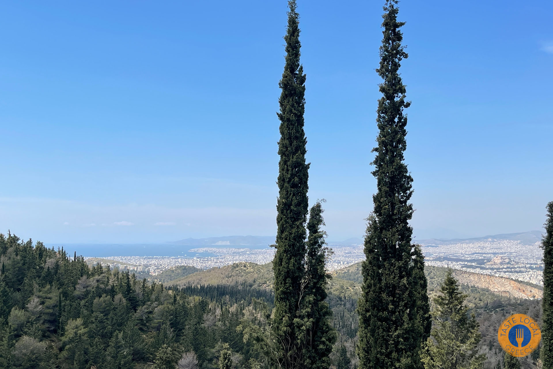 Άποψη της Αθήνας από τον Υμηττό το οικογενειακό βουνό των Αθηναίων