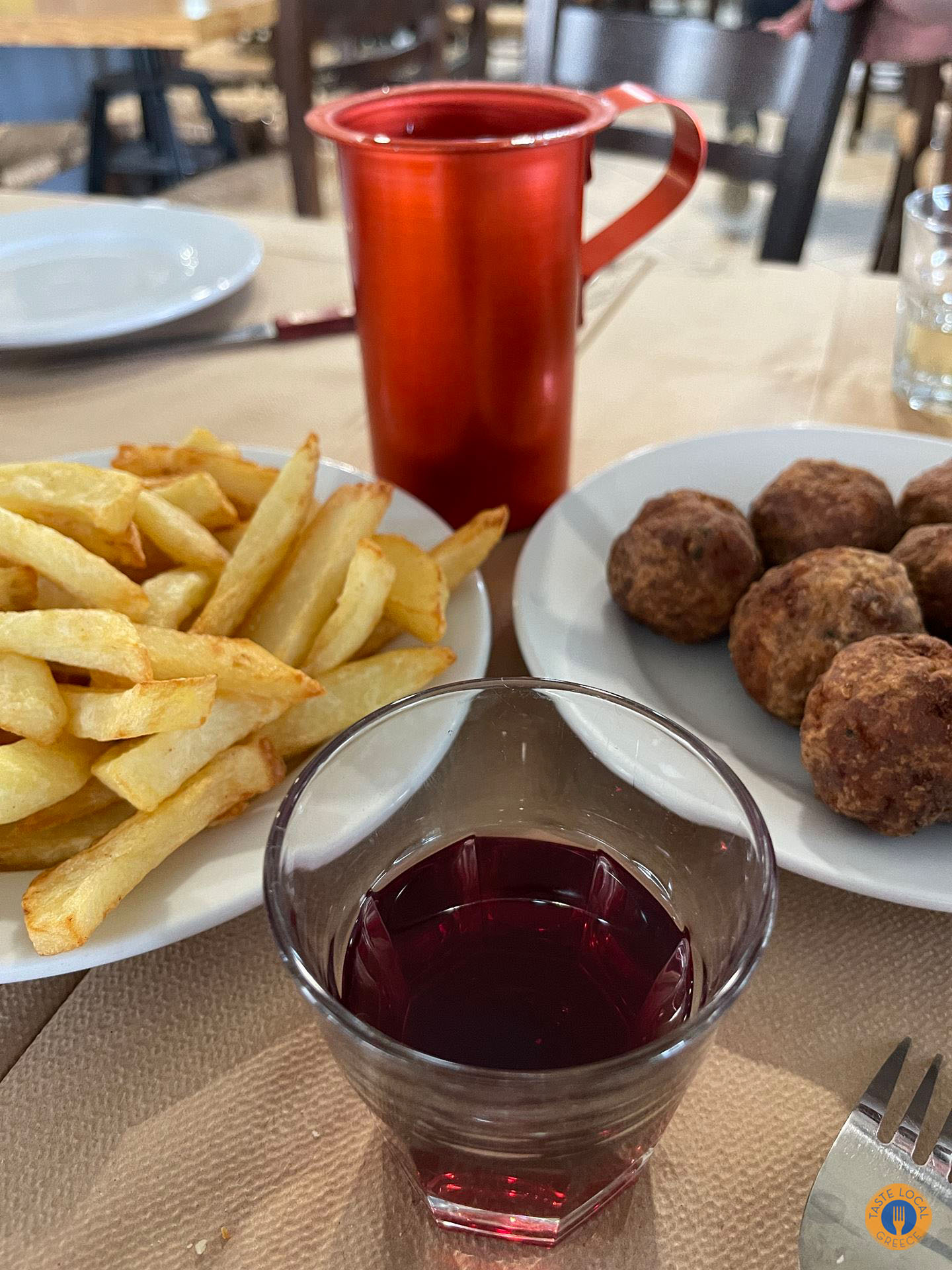 στην υγειά μας με κεφτεδάκια 